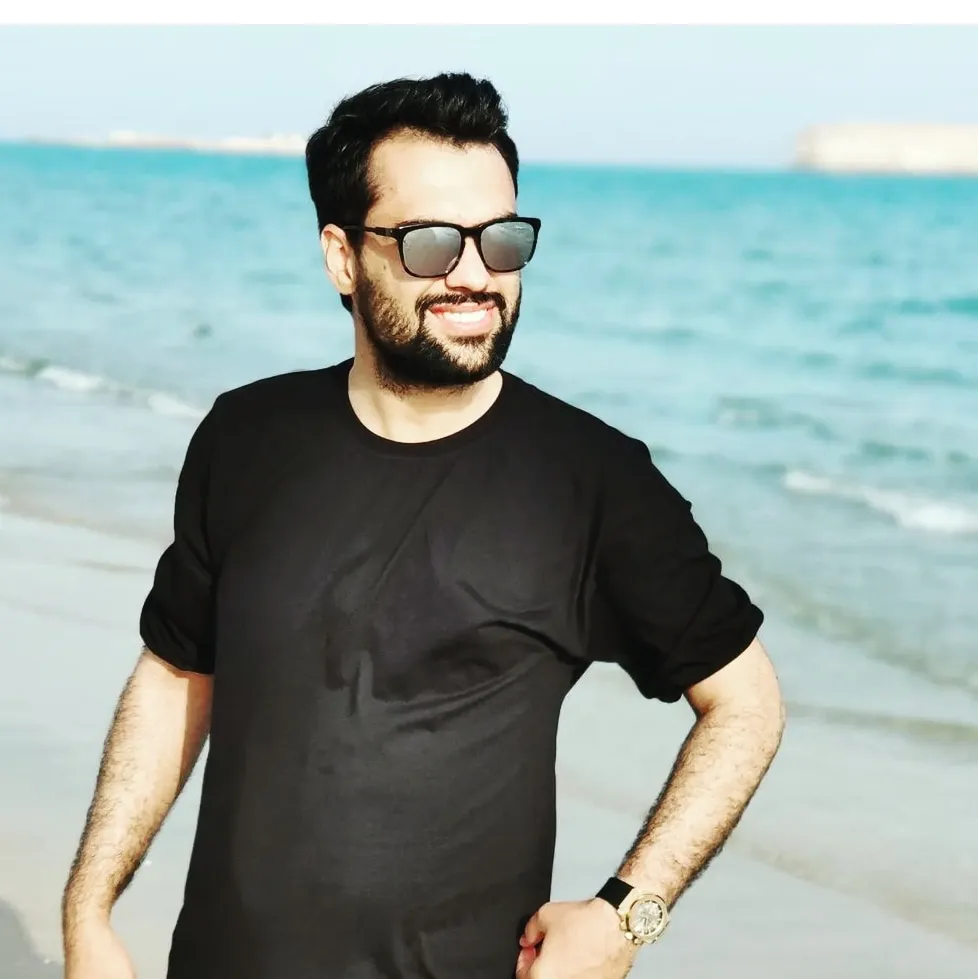 آرمین مکی آبادی