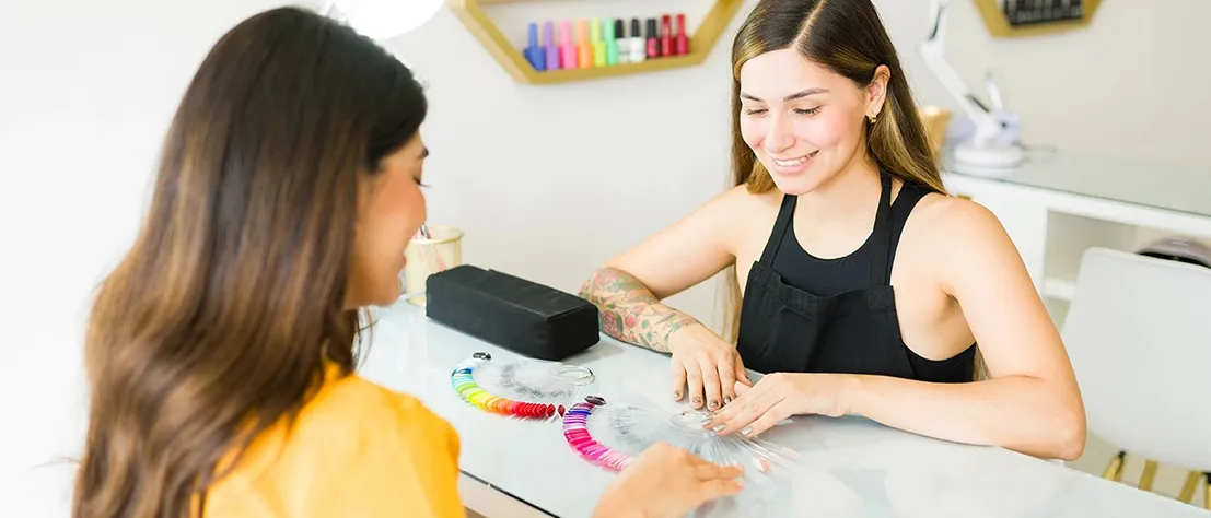 چگونه ناخن‌کار حرفه‌ای با درآمد بالا شویم؟